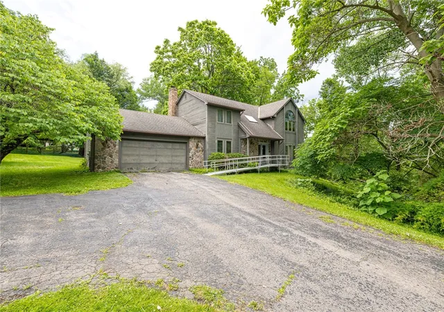 Homes for sale in Perinton, NY | 37 Freshfield, Perinton, NY 14450 | MLS# R1691252