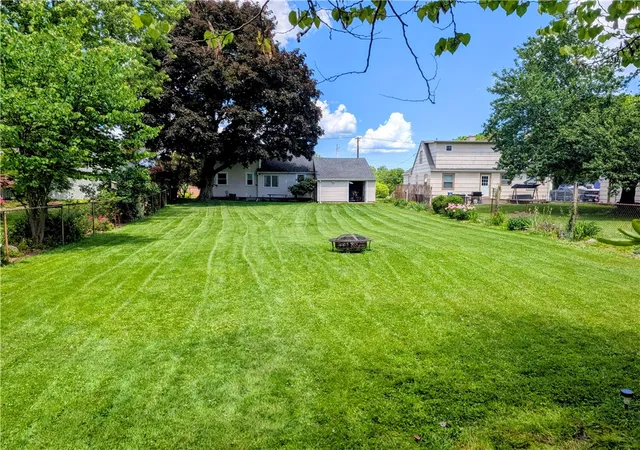 Homes for sale in Gates, NY | 1439 Spencerport Rd, Gates, NY 14606 | MLS# R1691666