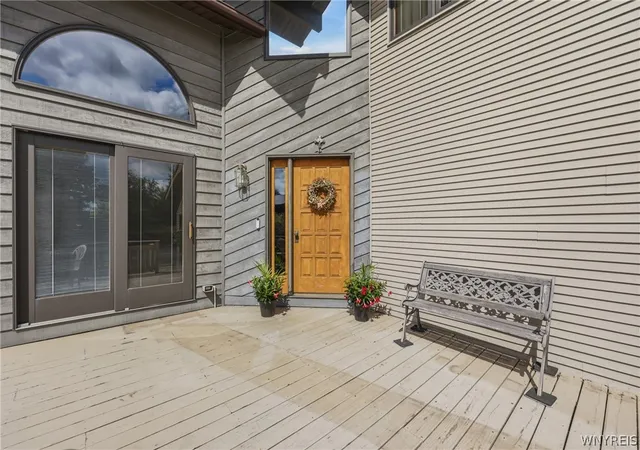 Homes for sale in Lancaster, NY | 291 Westwood Rd, Lancaster, NY 14086 | MLS# B1691786