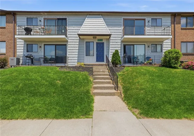 Homes for sale in Perinton, NY | 11 High Gate #5, Perinton, NY 14450 | MLS# R1691870