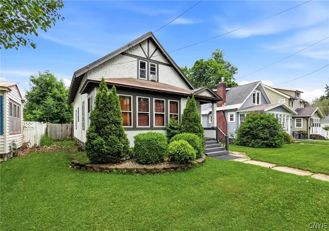 Homes for sale in Rome, NY | 1206 Schuyler St, Rome, NY 13440 | MLS# S1691117