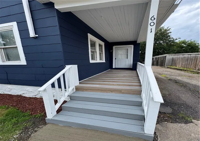2nd image of 601 Child St, Rochester, NY 14606 | MLS# R1691642