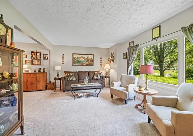 Photo 3 of Sale Pending at 18 Mathew Ln, Rochester, NY 14626 | MLS# R1691549 | Listing updated on 2026-07-04