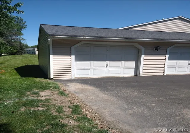 Homes for sale in Amherst, NY | 9b Sunmist #9B, Amherst, NY 14228 | MLS# B1691412
