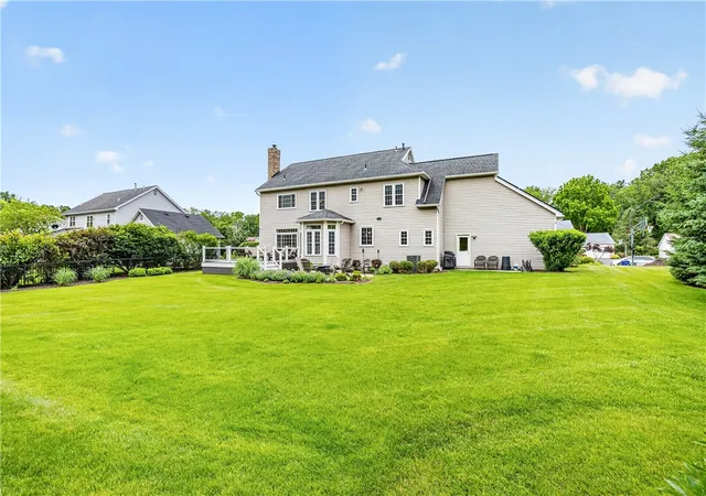 3rd image of 24 Wenham Ln, Pittsford, NY 14534 | MLS# R1689279