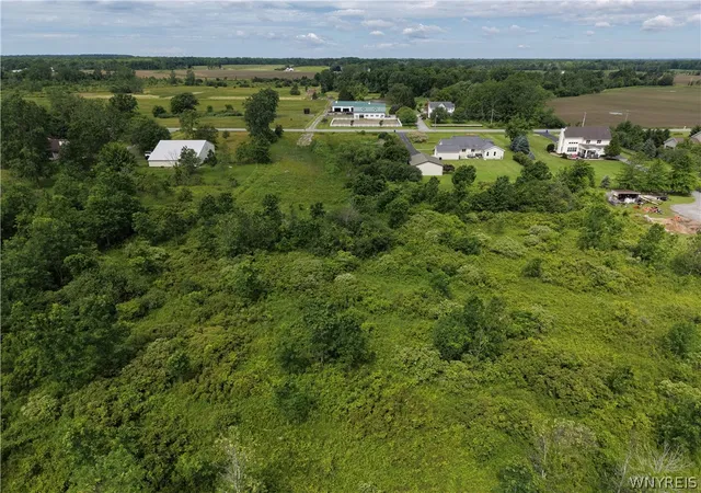 Photo 4 of Sale Pending at 5797 Davison Rd, Akron, NY 14001 | MLS# B1691945 | Listing updated on 2026-07-15