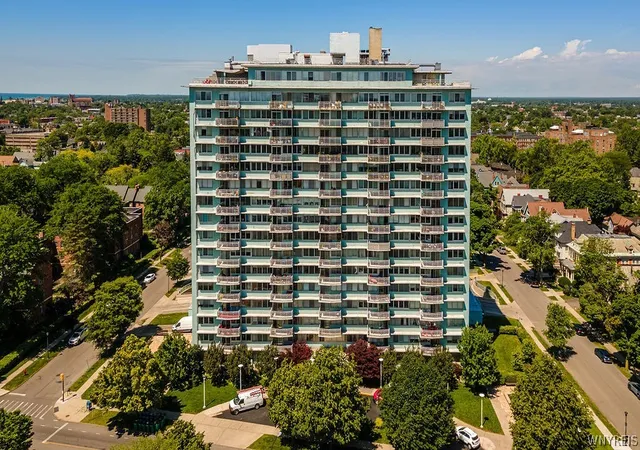 Homes for sale in Buffalo, NY | 1088 Delaware Ave #3F, Buffalo, NY 14209 | MLS# B1691893