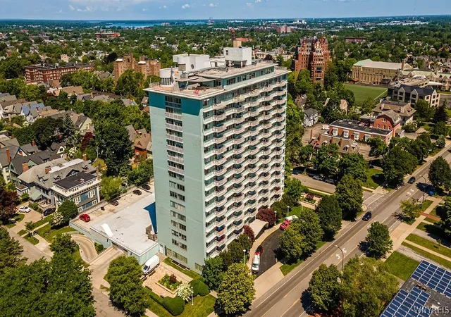 Homes for sale in Buffalo, NY | 1088 Delaware Ave #3F, Buffalo, NY 14209 | MLS# B1691893