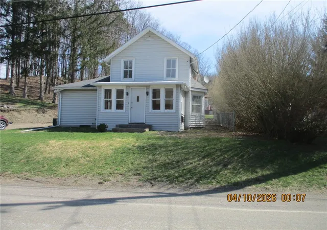 3rd image of 1084 Marsh Rd, Corning, NY 14830 | MLS# R1691934