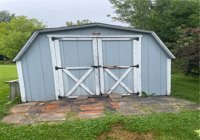 Photo 5 of Manufactured home for sale at 113 Trinity Dr, Holley, NY 14470 | MLS# R1691914 | Listing updated on 2026-07-27