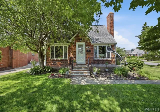 Homes for sale in Cheektowaga, NY | 790 Cleveland Dr, Cheektowaga, NY 14225 | MLS# B1691629