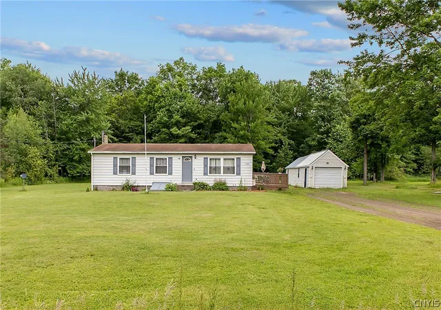 Photo 2 of Single family home for sale at 688 Harris Hl Rd, Hannibal, NY 13074 | MLS# S1691808 | Listing updated on 2026-07-30