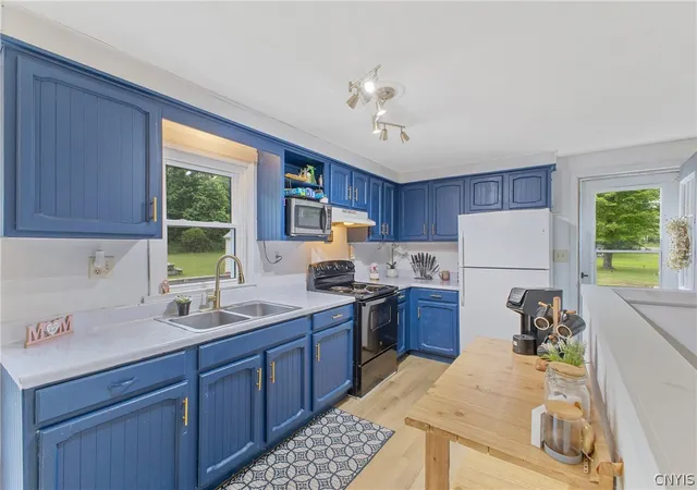Photo 5 of Single family home for sale at 688 Harris Hl Rd, Hannibal, NY 13074 | MLS# S1691808 | Listing updated on 2026-07-30