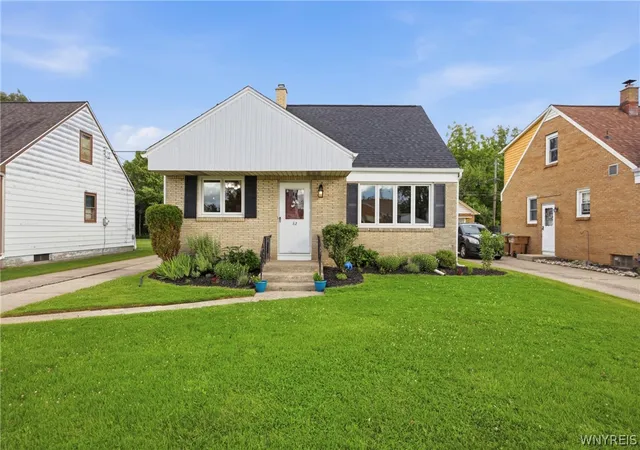 Photo 1 of Sale Pending at 82 Cathedral Ln, Buffalo, NY 14225 | MLS# B1692022 | Listing updated on 2026-07-22