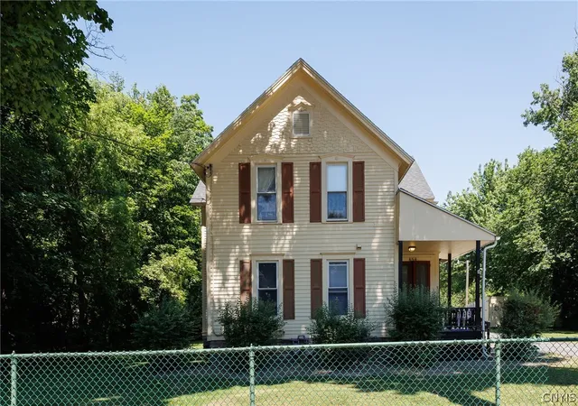 Homes for sale in Watertown City, NY | 454 S Massey St, Watertown City, NY 13601 | MLS# S1692040