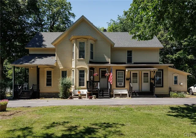 Listing Photo 4 - Condo for sale in building located at 454 S Massey St, Watertown, NY 13601