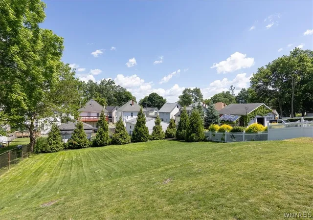 Homes for sale in Lockport City, NY | 376 High St, Lockport City, NY 14094 | MLS# B1691794