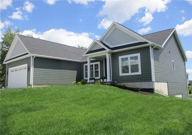 Photo 4 of Single family home for sale at 334 Wexford Ln, Horseheads, NY 14845 | MLS# R1692075 | Listing updated on 2026-06-19