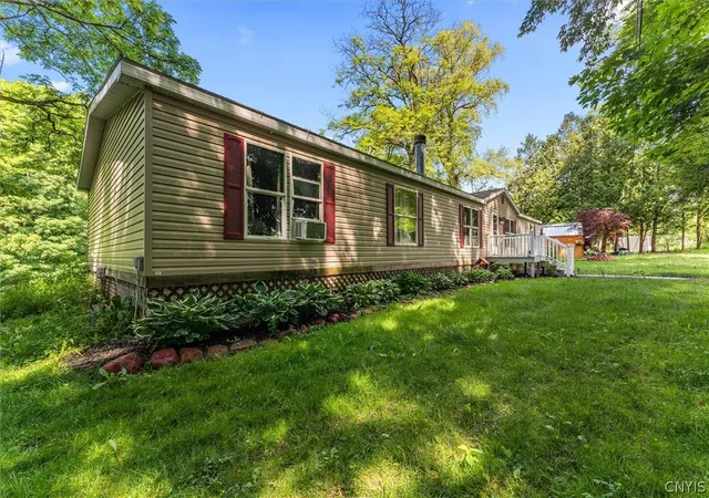 1st image of 16226 Irwin Rd, Oswego, NY 13126 | MLS# S1692052