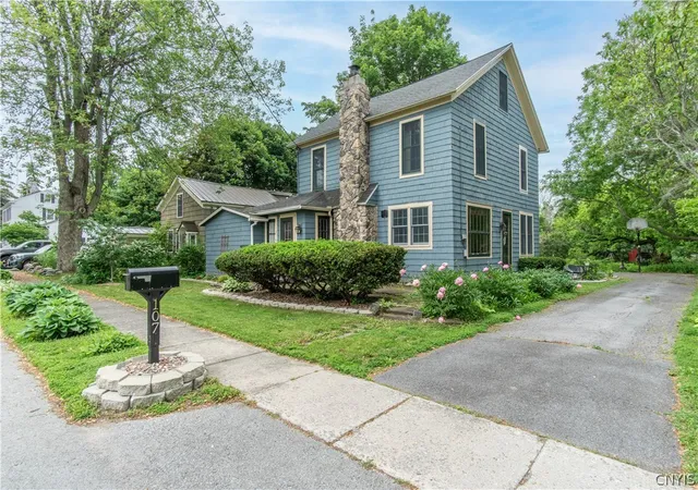 Homes for sale in Hounsfield, NY | 107 W Hamilton St, Hounsfield, NY 13685 | MLS# S1686124