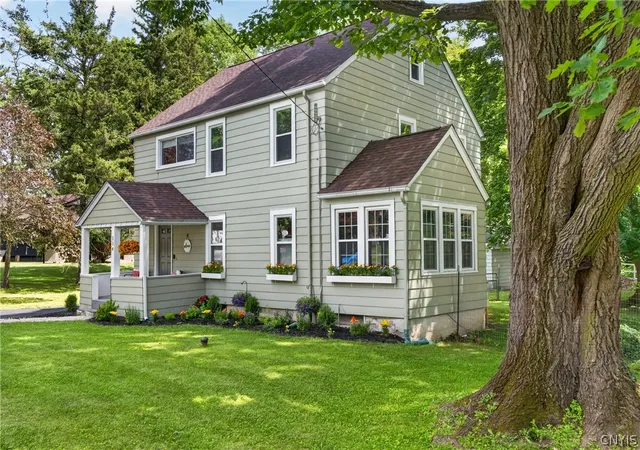 Photo 2 of Sale Pending at 114 Washington Blvd, Fayetteville, NY 13066 | MLS# S1691973 | Listing updated on 2026-06-28