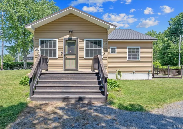 2nd image of 48 Wigwam Dr, Pulaski, NY 13142 | MLS# S1691917