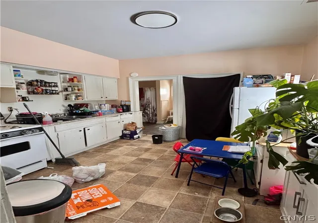 Listing Photo 2 - Condo for sale in building located at 9 Cross St, Auburn, NY 13021 - Unit #