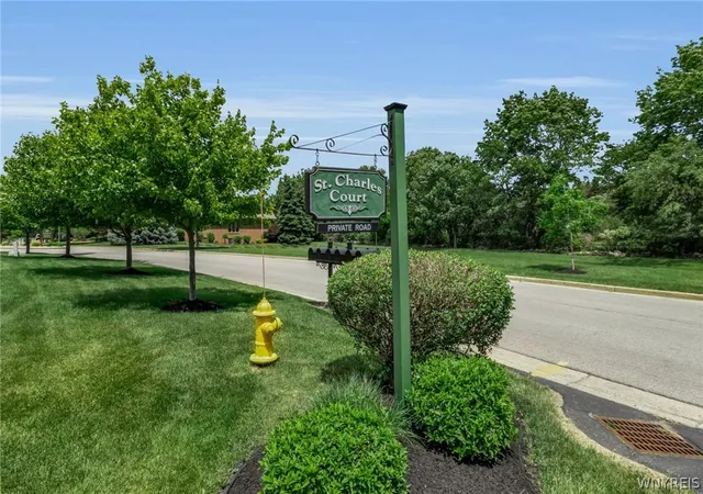 Photo 3 of Sale Pending at 3 Saint Charles Ct, Buffalo, NY 14221 | MLS# B1691721 | Listing updated on 2026-07-21