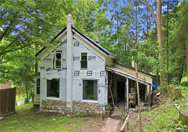 Homes for sale in German Flatts, NY | 174 Old Forge Rd, German Flatts, NY 13357 | MLS# S1692150
