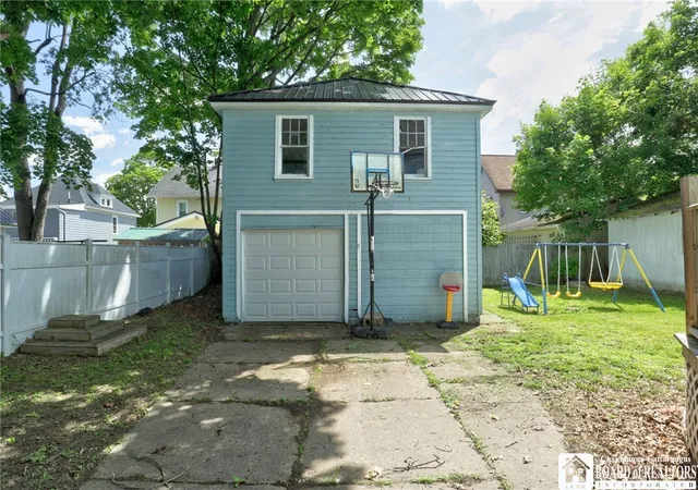 4th image of 89 Stewart Ave, Jamestown, NY 14701 | MLS# R1691787