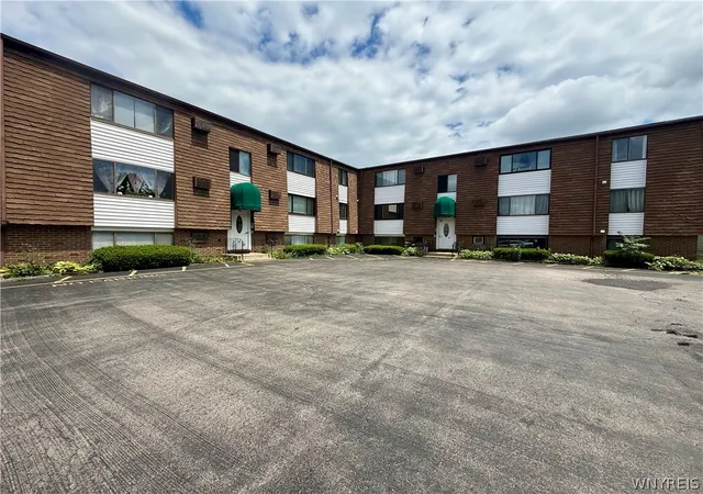 Homes for sale in Niagara Falls, NY | 51 S 86th St #9B, Niagara Falls, NY 14304 | MLS# B1691776