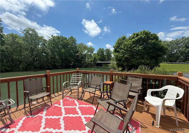 Homes for sale in Niagara Falls, NY | 51 S 86Th St, Niagara Falls, NY 14304