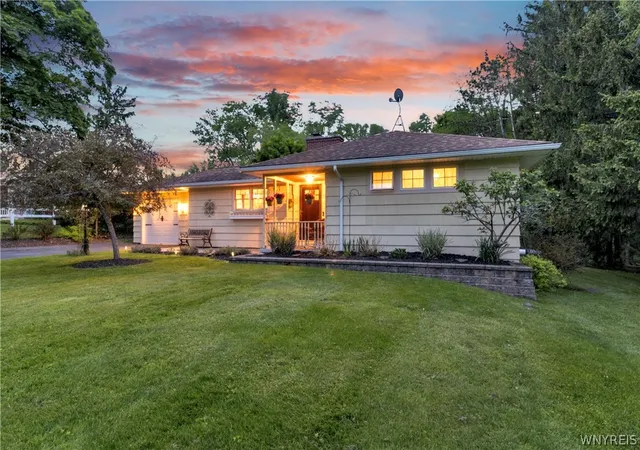 2nd image of 67 Castle Hill Rd, East Aurora, NY 14052 | MLS# B1691806