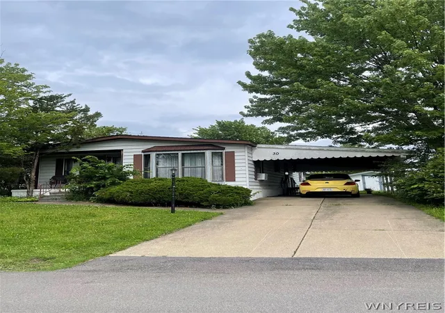 Homes for sale in Hamburg, NY | 30 S Whispering Ln Ln, Hamburg, NY 14075 | MLS# B1692118