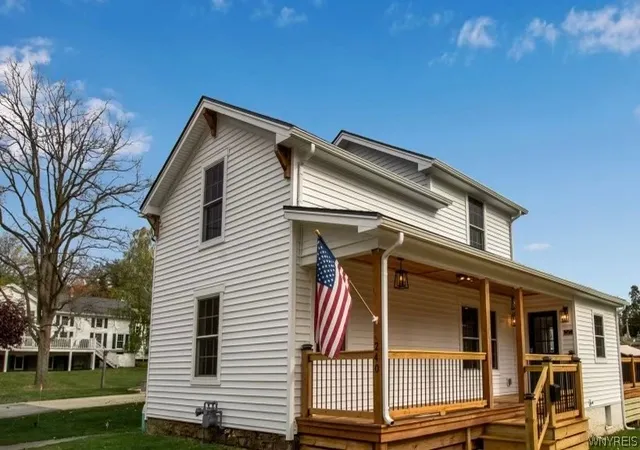 1st image of 240 Niagara St, Lewiston, NY 14092 | MLS# B1691195