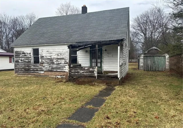 Homes for sale in Bath, NY | 17 Seaman Pl, Bath, NY 14879 | MLS# R1692172