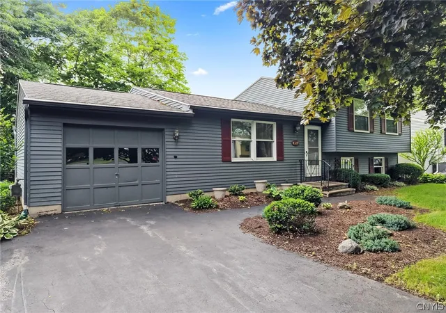Homes for sale in Clay, NY | 8329 Pansy Dr, Clay, NY 13027 | MLS# S1690763