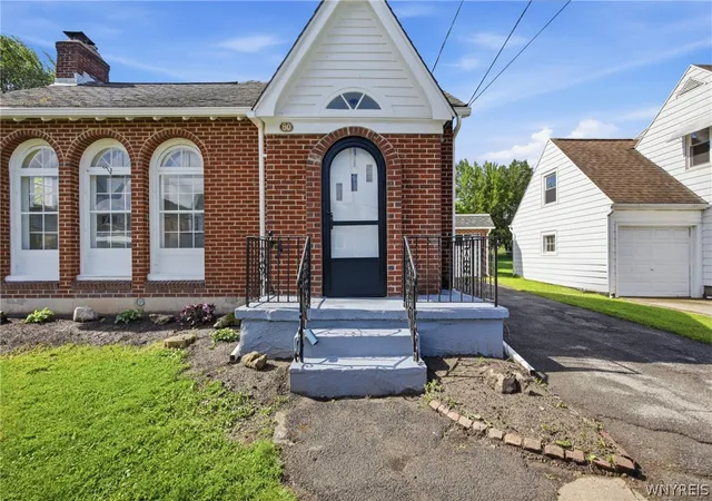 3rd image of 80 Linwood Ave, Tonawanda, NY 14150 | MLS# B1690817