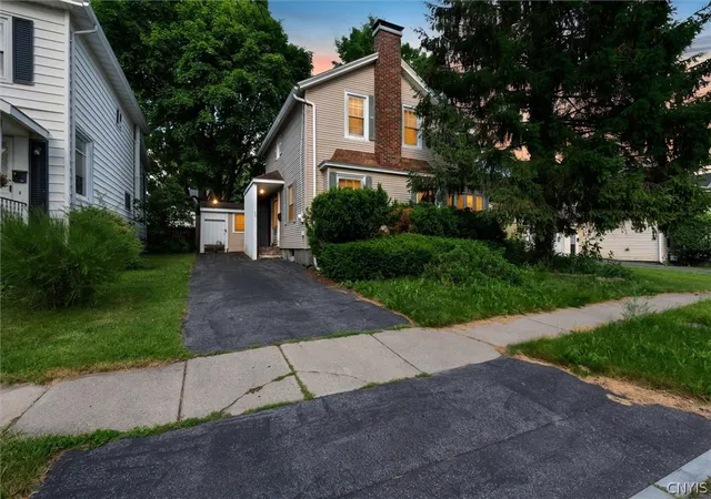Homes for sale in Auburn, NY | 30 Sherman St, Auburn, NY 13021 | MLS# S1691035