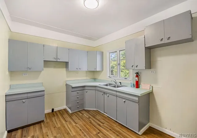 Photo 4 of Single family home for sale at 2424 Cudaback Ave, Niagara Falls, NY 14303 | MLS# B1692218 | Listing updated on 2026-07-20