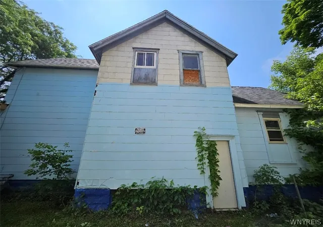 4th image of 2430 Midland Ave, Syracuse, NY 13205 | MLS# B1689590