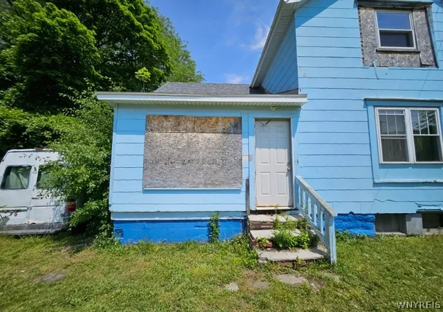 5th image of 2430 Midland Ave, Syracuse, NY 13205 | MLS# B1689590