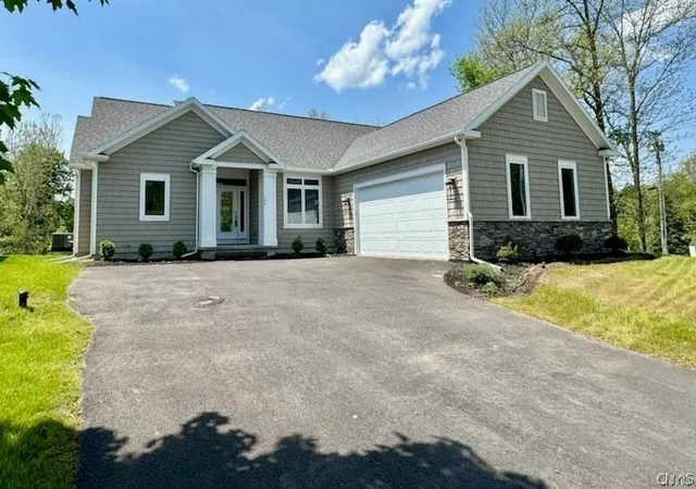 Homes for sale in Manlius, NY | 137 Edwards Falls Ln, Manlius, NY 13104 | MLS# S1691554