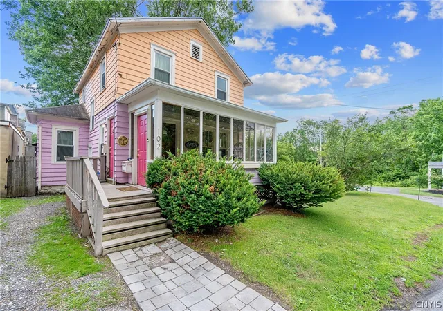 Photo 2 of Single family home for sale at 102 W Elm St, Fayetteville, NY 13066 | MLS# S1692228 | Listing updated on 2026-08-04