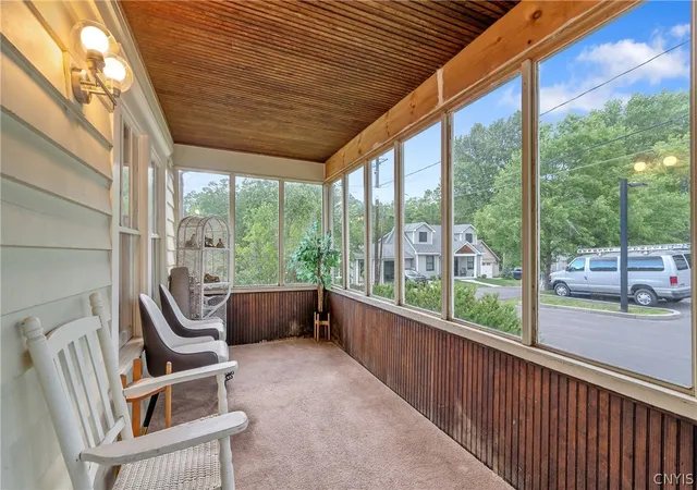 Photo 4 of Single family home for sale at 102 W Elm St, Fayetteville, NY 13066 | MLS# S1692228 | Listing updated on 2026-08-04