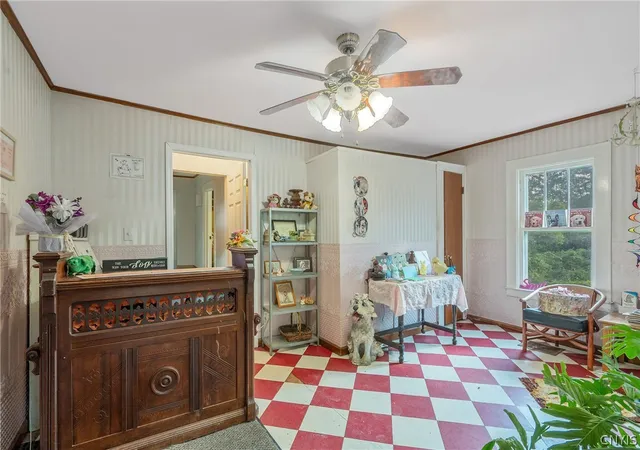 Photo 5 of Single family home for sale at 102 W Elm St, Fayetteville, NY 13066 | MLS# S1692228 | Listing updated on 2026-08-04