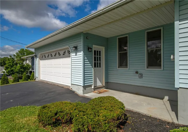 Homes for sale in Deerfield, NY | 5511 Keyes Rd, Deerfield, NY 13502 | MLS# S1692255