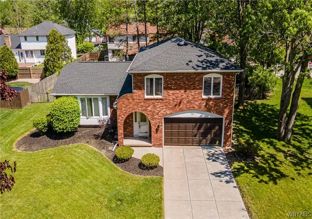 1st image of 111 O’brien Dr, Lockport, NY 14094 | MLS# B1692272