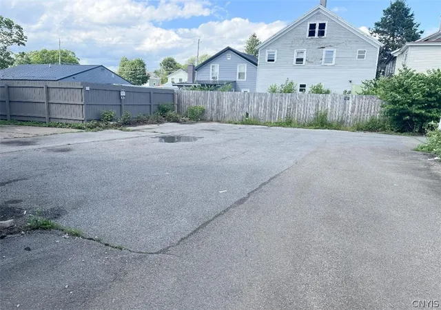 2nd image of 116 W Embargo St, Rome, NY 13440 | MLS# S1692123