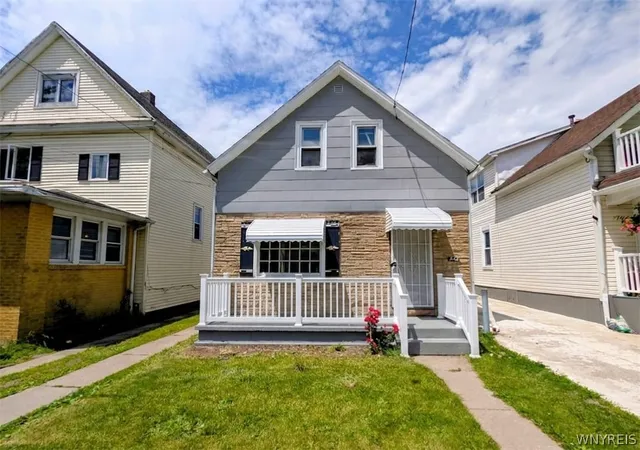 Photo 1 of Single family home for sale at 442 Goethe St, Buffalo, NY 14212 | MLS# B1690390 | Listing updated on 2026-06-19